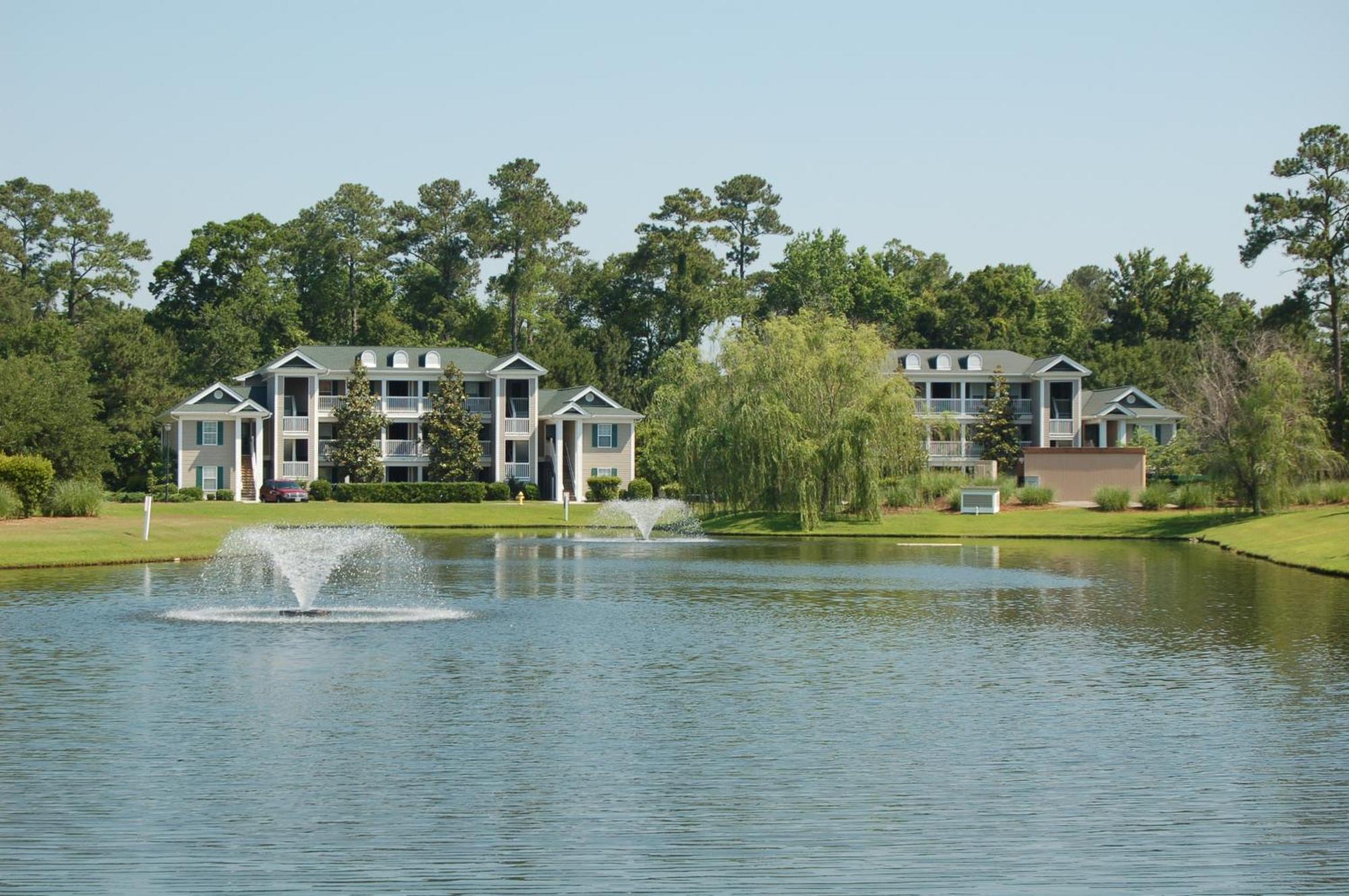 Litchfield Beach & Golf Resort Екстер'єр фото