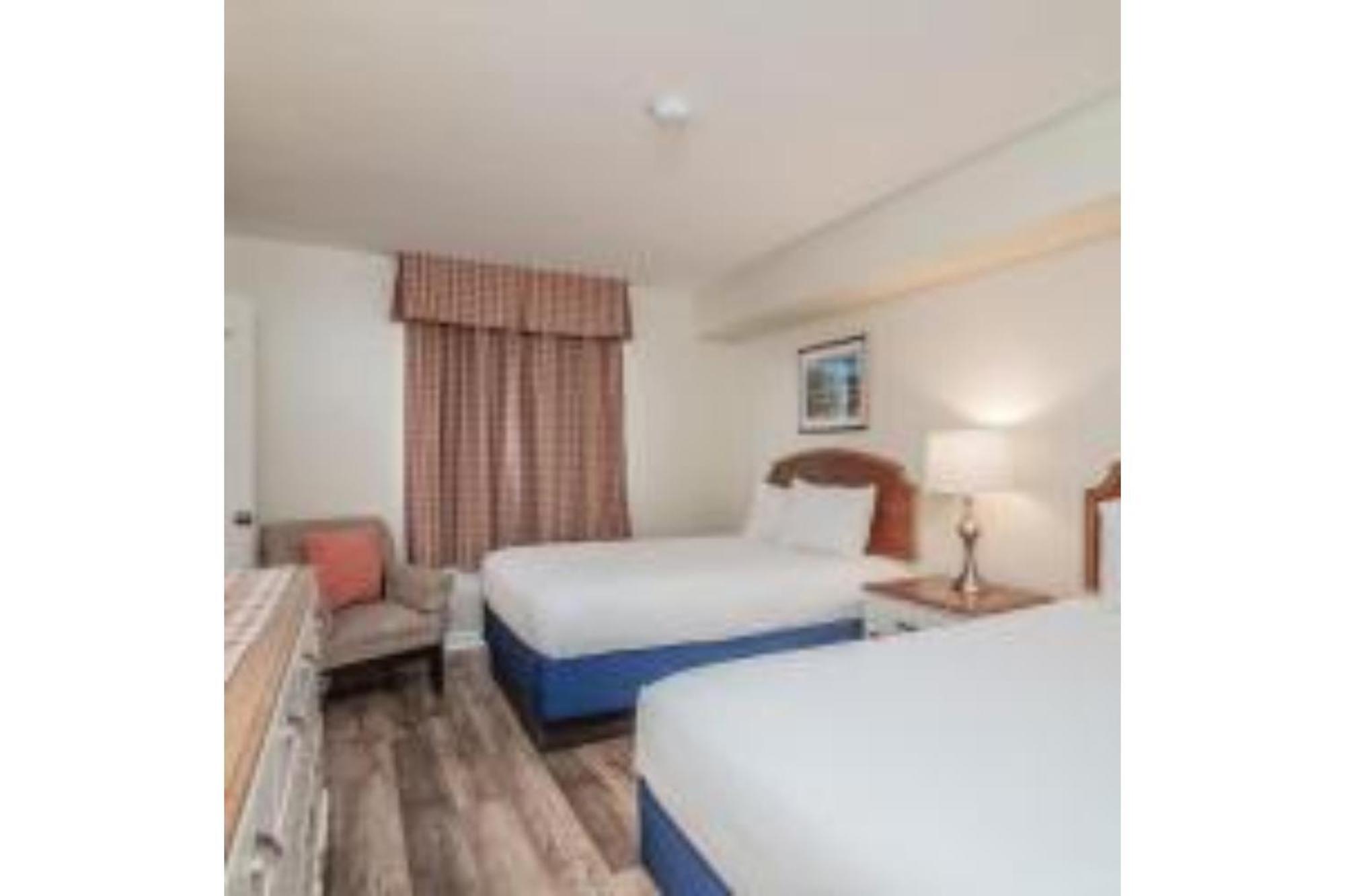 Litchfield Beach & Golf Resort Екстер'єр фото